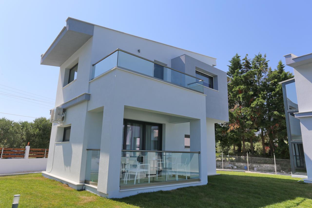 Blue Avenue Aparthotel Paliouri Exterior photo