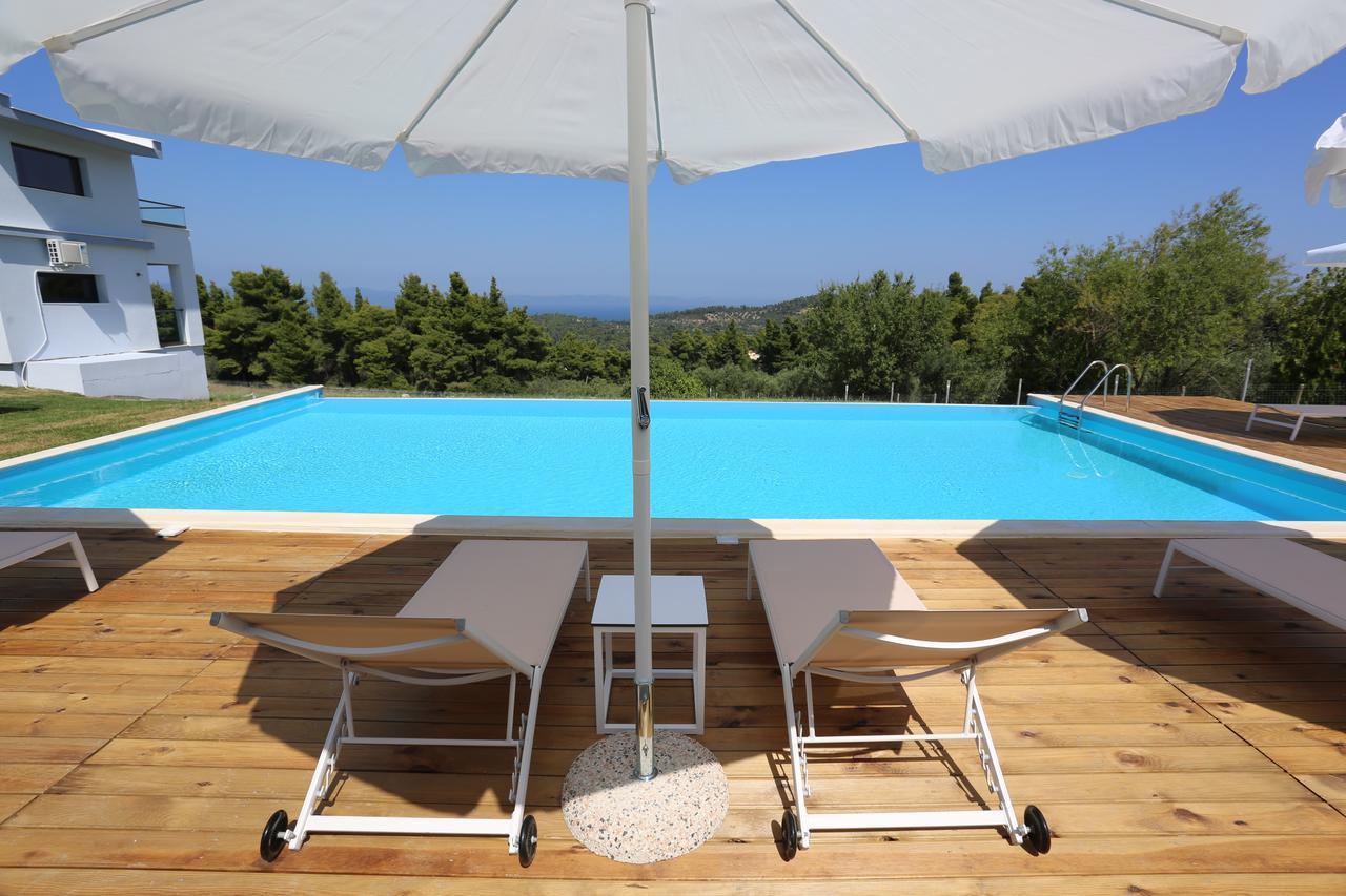 Blue Avenue Aparthotel Paliouri Exterior photo