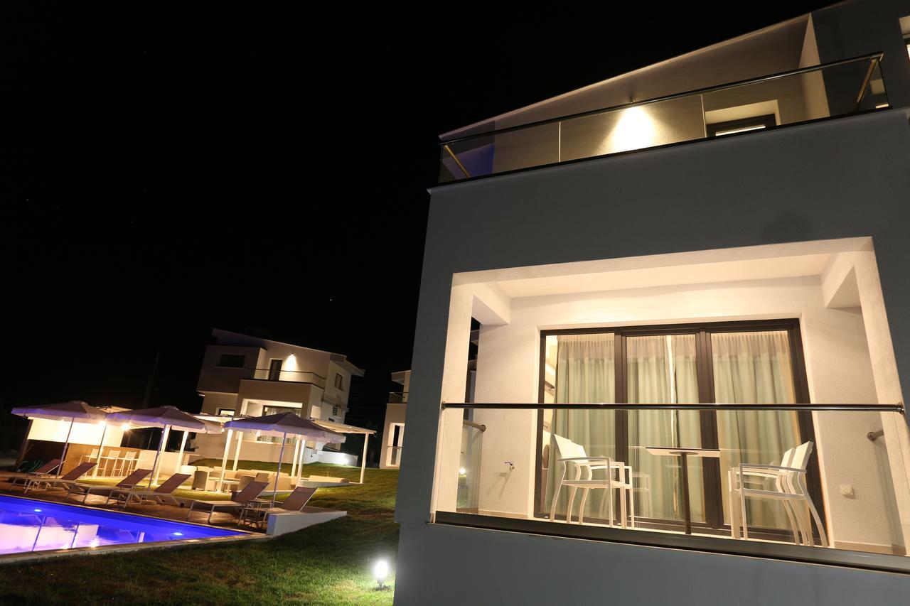 Blue Avenue Aparthotel Paliouri Exterior photo