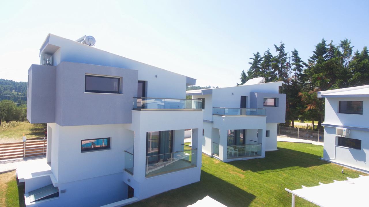Blue Avenue Aparthotel Paliouri Exterior photo